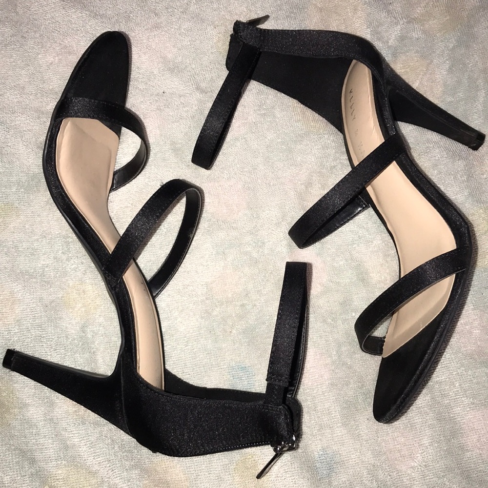 Strap heels